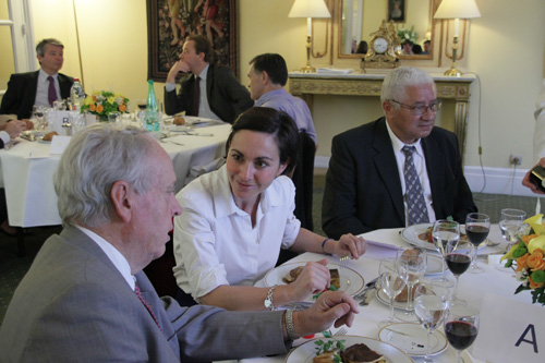 Dîner-débat avec le Groupe de liaison Parlement-Commerce.