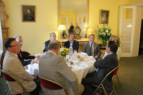 Dîner-débat avec le Groupe de liaison Parlement-Commerce.