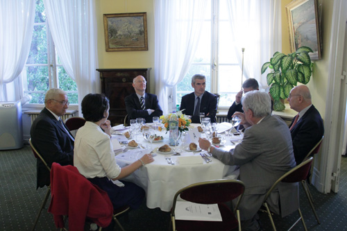 Dîner-débat avec le Groupe de liaison Parlement-Commerce.