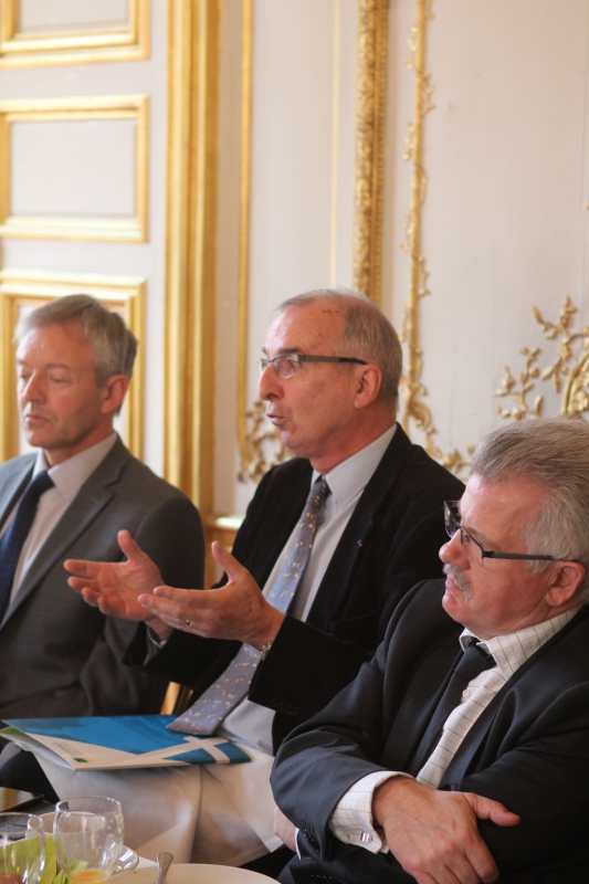 15 mars 2016 - Petit déjeuner organisé au Sénat