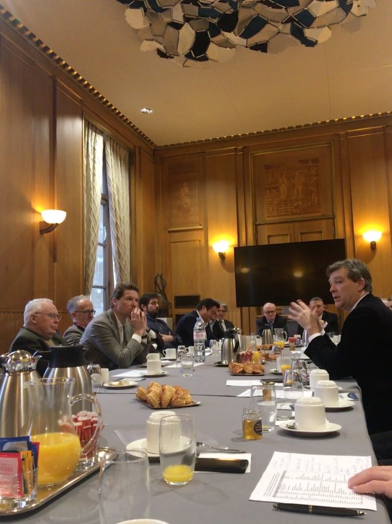 Petit déjeuner avec Arnaud MONTEBOURG