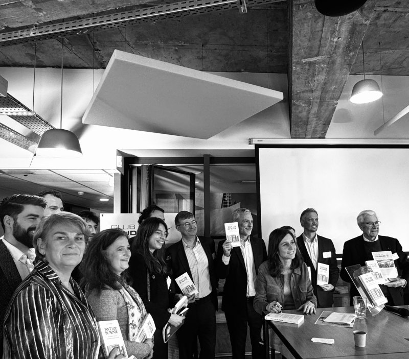 Petit déjeuner avec Anne de GUIGNE