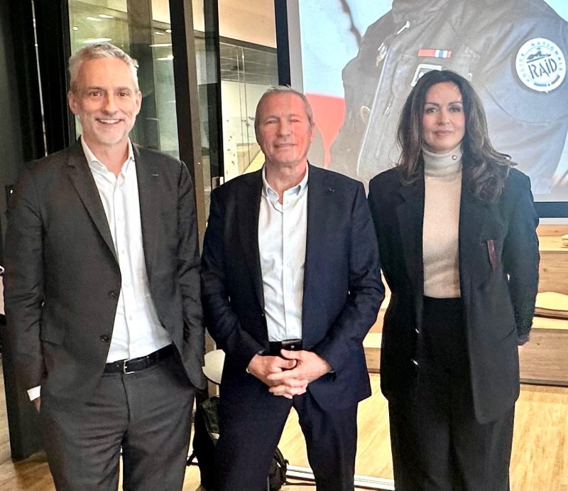 Petit déjeuner avec Jean-Michel FAUVERGUE