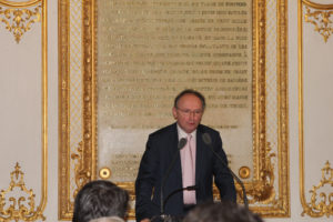 7 décembre 2011 : petit-déjeuner du Club de l’Audace au Sénat avec Christian de BAECQUE, président du Tribunal de Commerce de Paris