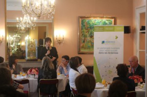 Petit déjeuner organisé à l’Assemblée Nationale avec des femmes dirigeantes pour les informer sur l’offre des Ardennes