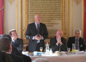 Petit déjeuner organisé au Sénat pour informer les responsables de la filière logistique sur l’offre des Ardennes