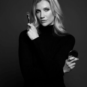 Petit-déjeuner avec Audrey Lefèvre, ex maquilleuse à la Maison Blanche et autrice Petit-déjeuner avec Audrey Lefèvre, ex maquilleuse à la Maison Blanche et autrice